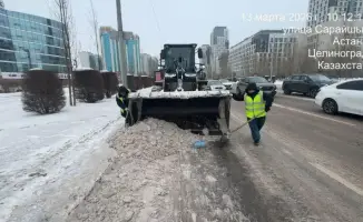Астана mobilizes over 1,800 units of specialized equipment for winter snow removal efforts