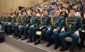 Школьники Астаны вдохновились патриотизмом на встрече с военнослужащими Национальной гвардии