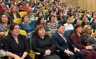 Праздничный вечер для педагогов в Астане к Международному женскому дню