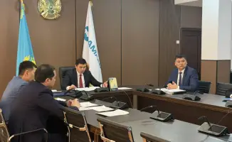 Вице-министр Куандык Кажкенов провёл приём граждан по вопросам строительства и ЖКХ в общественной приёмной AMANAT