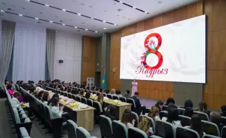 Поздравление Нуралхана Кушерова женщинам-госслужащим с Международным женским днем