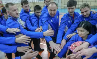 Встреча Бейбита Исабаева с командой «Жетісу»: поддержка и ожидания перед чемпионатом Казахстана