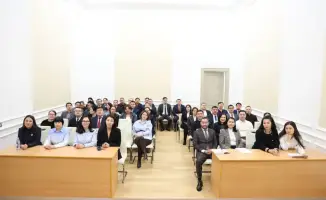 Магистранты Академии правосудия: Путешествие в мир Конституционных основ через призму открытого заседания