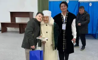 Серебряная нить истории: 101-летняя жительница Алматы делает свой выбор на референдуме