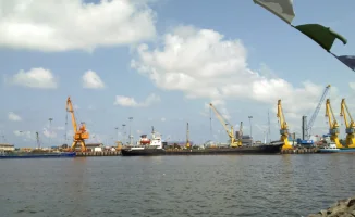 Ракетный удар по крупнейшему порту Ирана: Бендер-Энзели атакован с воздуха американскими и израильскими ВС