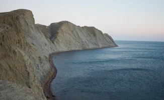 Иран открыл двери Ормузского пролива: 'Невраждебные суда' могут безопасно пройти через морские ворота