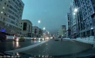 Необычные вспышки света в небе Астаны привели к авариям на электросетях: синоптики объясняют причины
