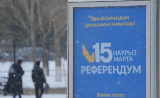 Казахстан сократил число зарубежных избирательных участков для голосования на референдуме 15 марта, сообщает Центральная избирательная комиссия. Это решение вызвало обеспокоенность среди казахстанцев, находящихся за границей, так как уменьшение количества