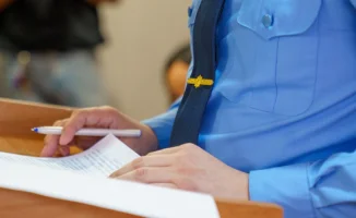 Судебное разбирательство по делу Жанабылова и Толегеновой: прокурор раскрыл шокирующие суммы переводов и их возможные последствия для блогеров
