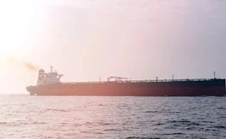 Иран открывает Ормузский пролив для судов дружественных стран, подчеркивая важность международного сотрудничества в условиях блокад