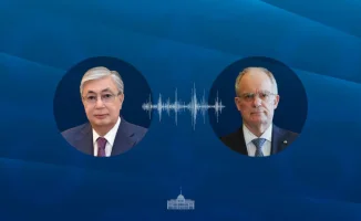 Токаев поздравил президента Греции с национальным праздником, укрепляя международные связи