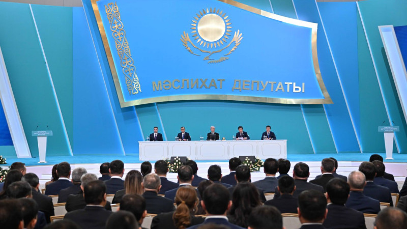 Токаев о миссии маслихатов на ІІІ республиканском форуме депутатов в Астане Актобе