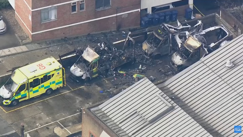 В Лондоне поджог машин еврейской скорой помощи: полиция расследует новый случай антисемитизма Актобе