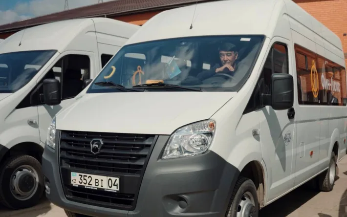 В Кандыагаше на маршруты вышли 11 новых автобусов "Газель", что значительно улучшит транспортное сообщение в регионе. Актобе