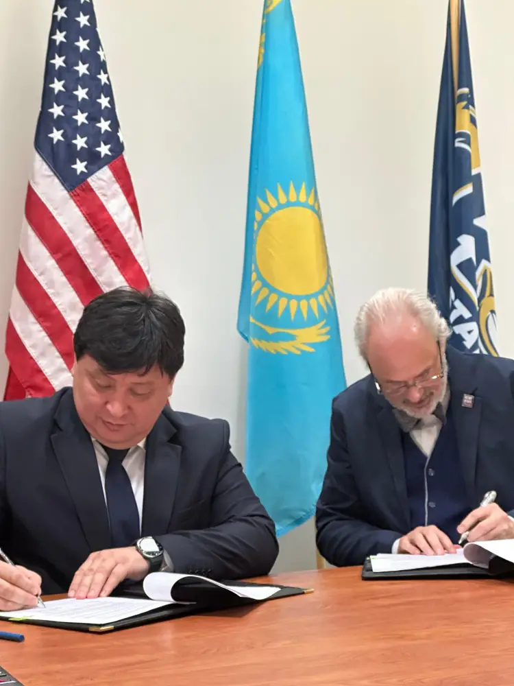 Казахстан и США укрепляют сотрудничество в авиационном образовании через новый меморандум Актобе