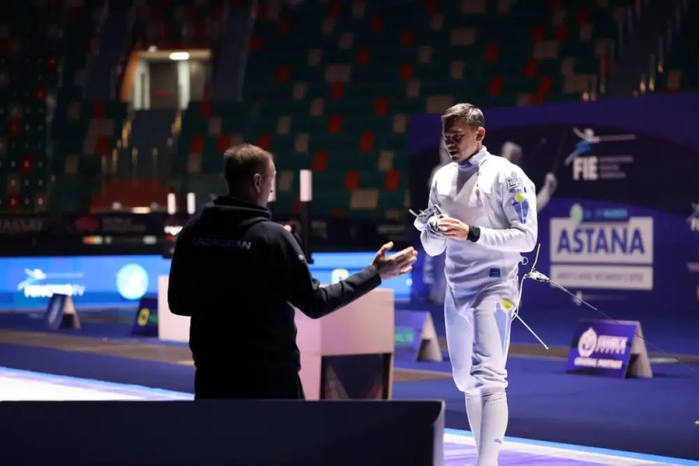 Руслан Курбанов завоевал серебро на чемпионате мира по фехтованию в Астане Актобе