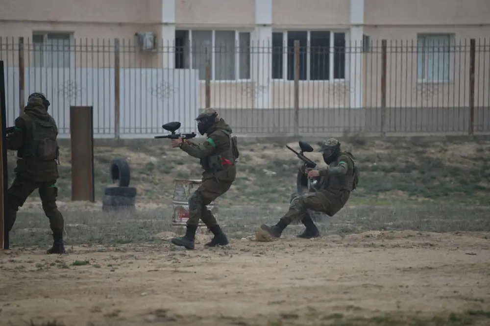 В Актауском гарнизоне внедрен новый метод боевой подготовки – военно-тактический пейнтбол (6)