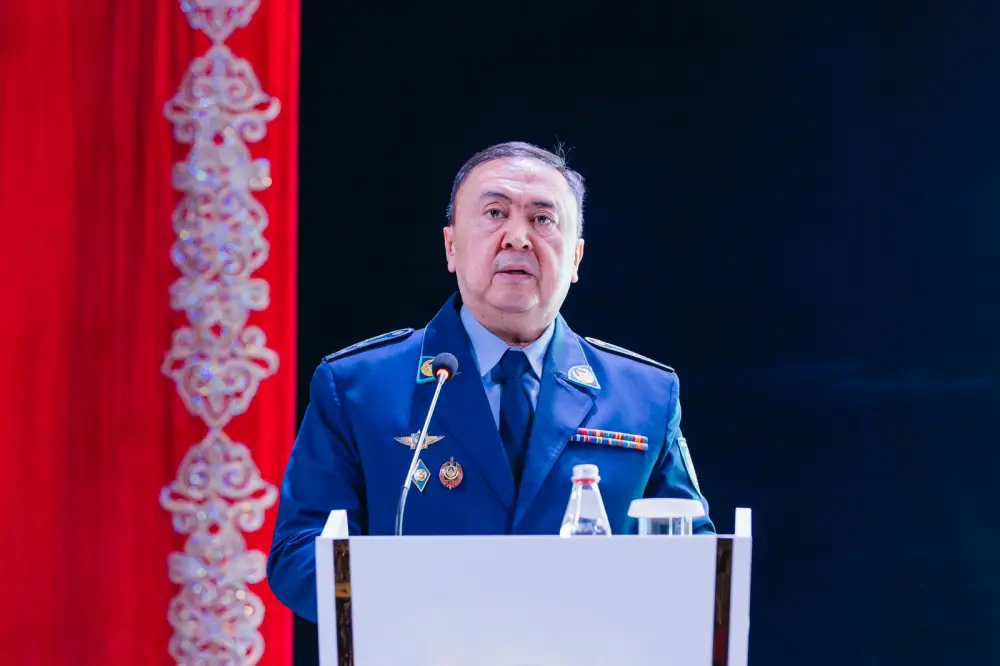Вопросы безопасности в школах Атырау обсудили на встрече с участием акима области (8)