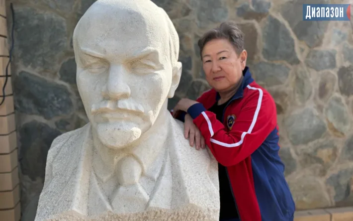 Пенсионерка из Актобе: Бюст Ленина — новый страж у ворот памяти Актобе