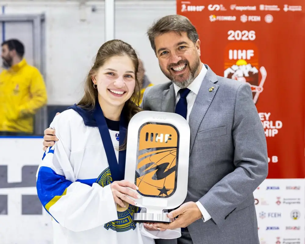 Третье место женской сборной Казахстана на чемпионате мира: шаг к развитию хоккея в стране Актобе