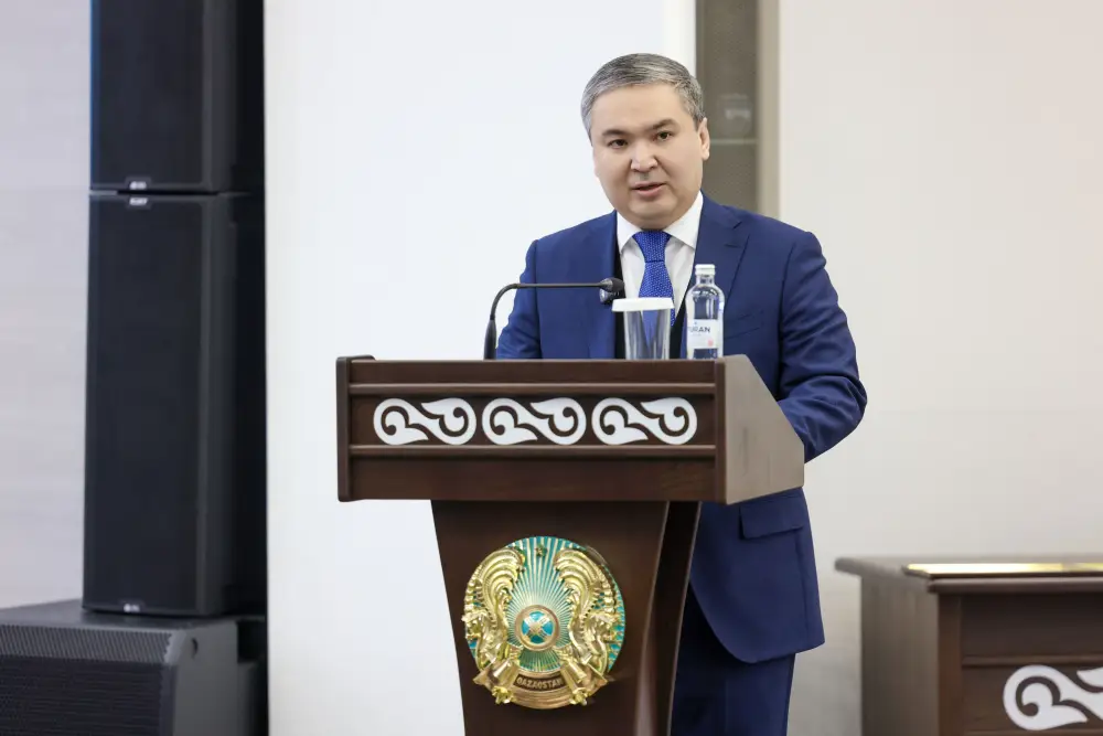 Строим будущее: День работников ЖКХ в стенах Министерства промышленности и строительства Актобе
