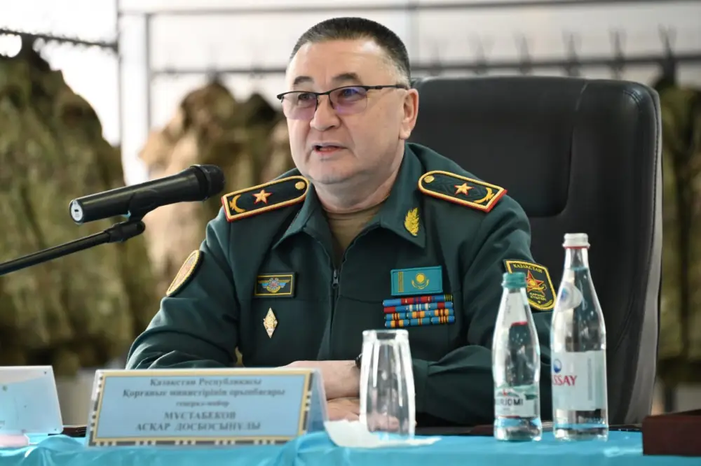 Заместитель министра обороны в Жетысу Актобе