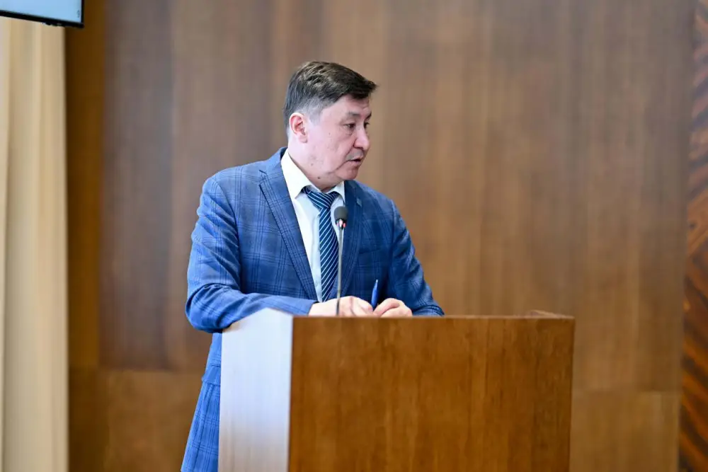 В области Абай обсудили актуальные вопросы сферы образования (2)