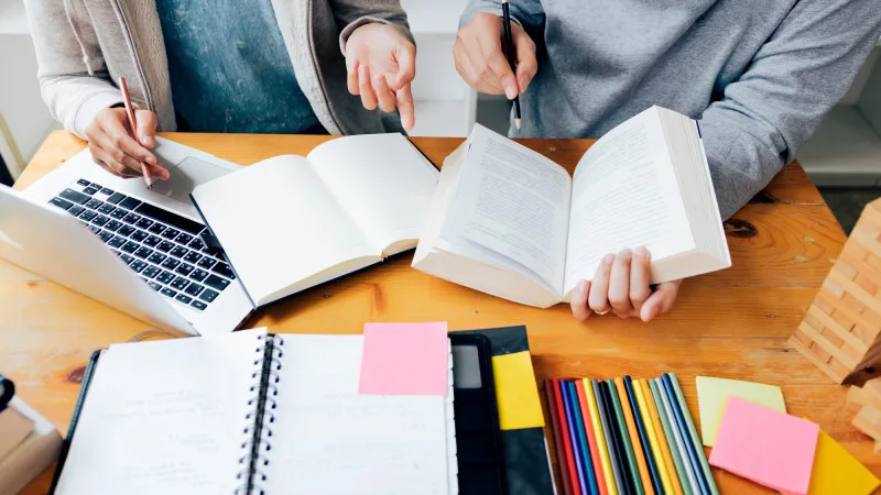 Отработка грантов в Казахстане 2026: обязательства выпускников, обучение за счёт бюджета и судебные взыскания Актобе