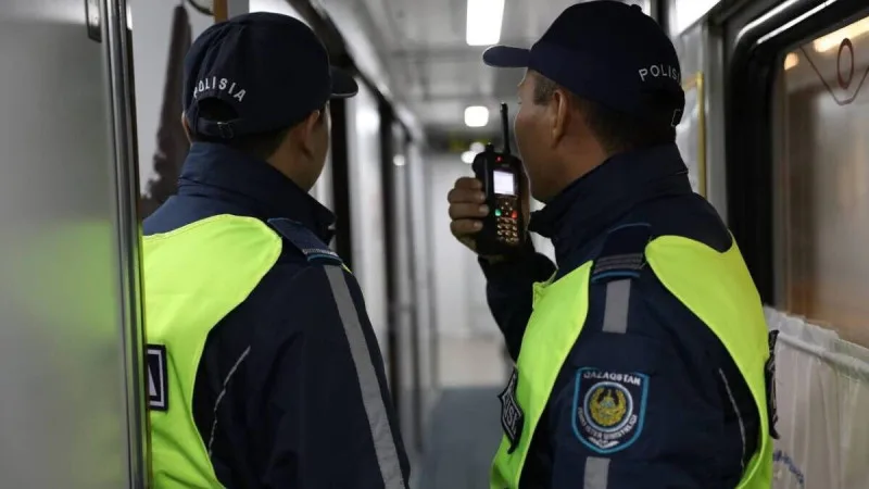 Казахстан в вихре перемен: пенсионные реформы, законопроекты и полицейские под арестом — главные события 23 апреля Актобе