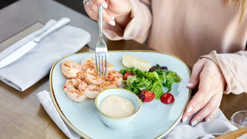 Свой обед под запретом: законность табличек в кафе? Актобе