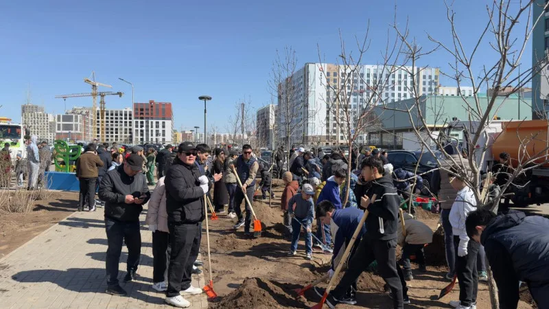 Союз отцов поддерживает инициативу 'Таза Қазақстан': более 300 человек собрались для участия в экологической акции Актобе
