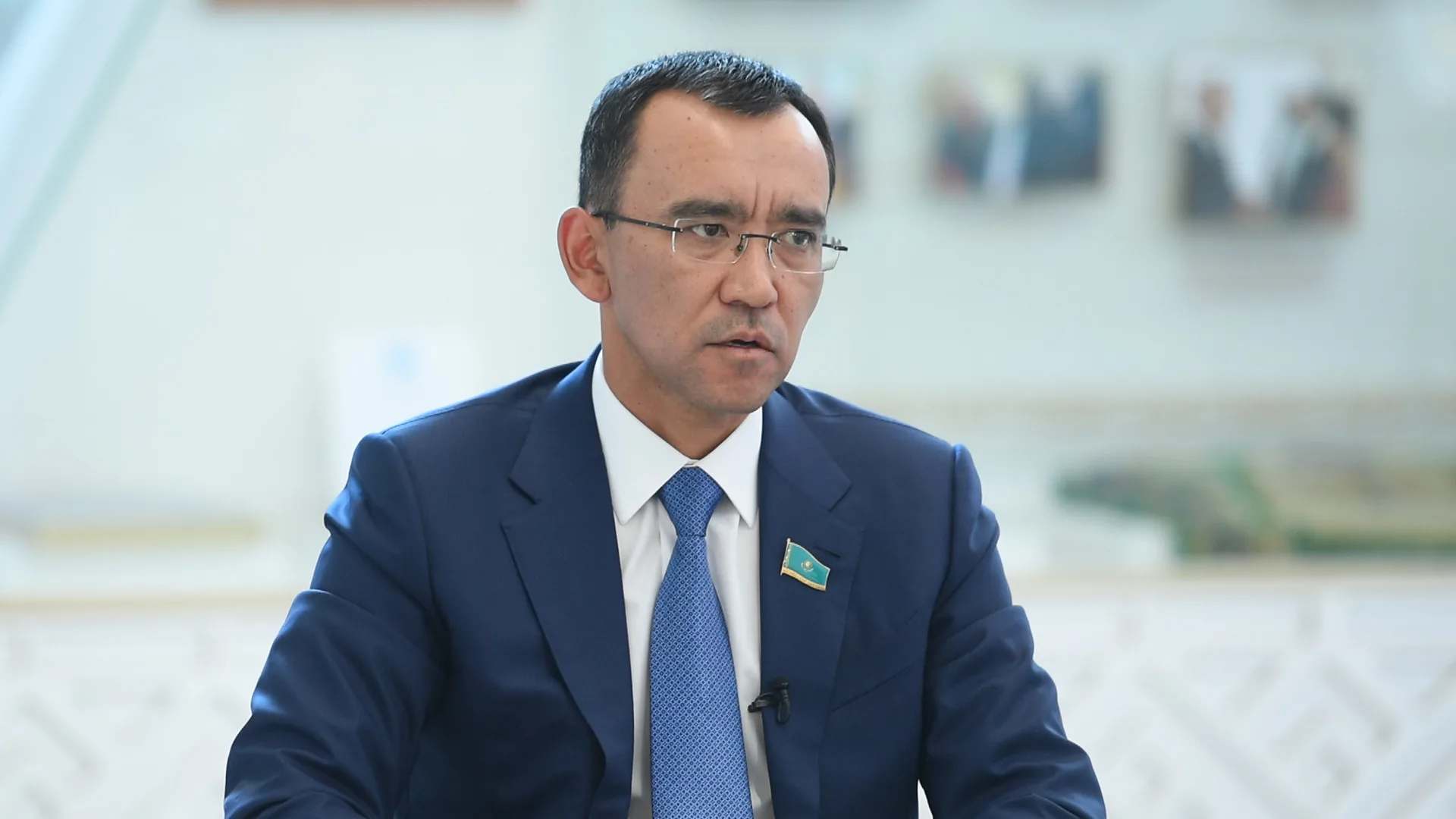 Маулен Ашимбаев