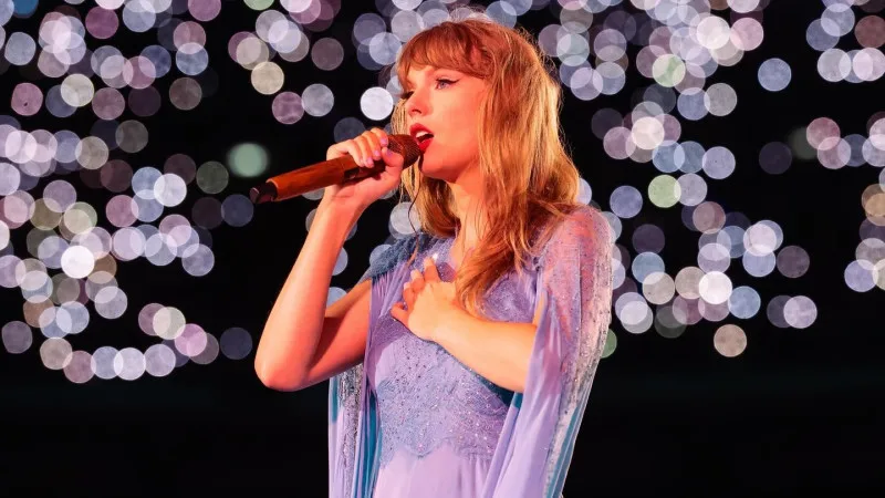 Taylor Swift Takes a Stand: Trademark Applications to Shield Her Identity from AI Impersonation Актобе