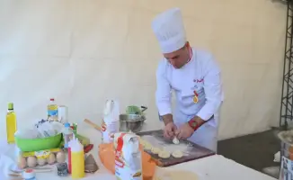 ШЫМКЕНТ: НА ПЛОЩАДИ АЛЬ-ФАРАБИ ПРОХОДИТ МЕЖДУНАРОДНЫЙ ГАСТРОНОМИЧЕСКИЙ ФЕСТИВАЛЬ «DAMDASTOUR»