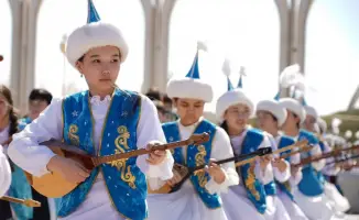 Полмиллиона домбристов: когда кюи звучат в унисон!