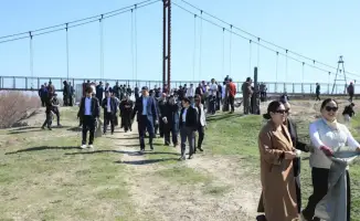 Очистка берегов реки в Арыси акция Мөлдір Бұлақ