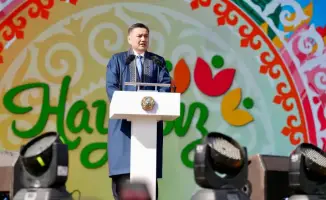Мировой рекорд домбристов из ВКО исполнение песни Акбулак на празднике Наурыз