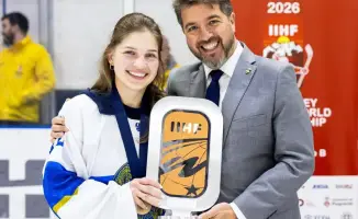 Третье место женской сборной Казахстана на чемпионате мира: шаг к развитию хоккея в стране