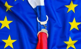 ЕС адаптирует санкционную стратегию против России: точечное давление на энергетику и финансы затрагивает третьи страны