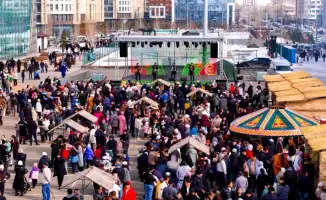 Празднование Наурыза в Астане ярмарки концерты и digital-площадки