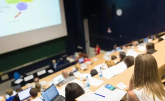 Министр науки Казахстана: Преподаватели без навыков работы с ИИ признаны неэффективными