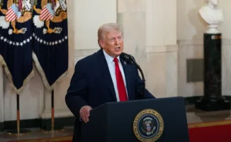 Экстренная эвакуация Трампа и Мелании с ужина в Вашингтоне