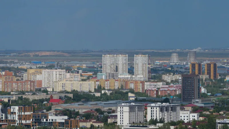 Астана: жители вновь жалуются на запахи в городе Актобе
