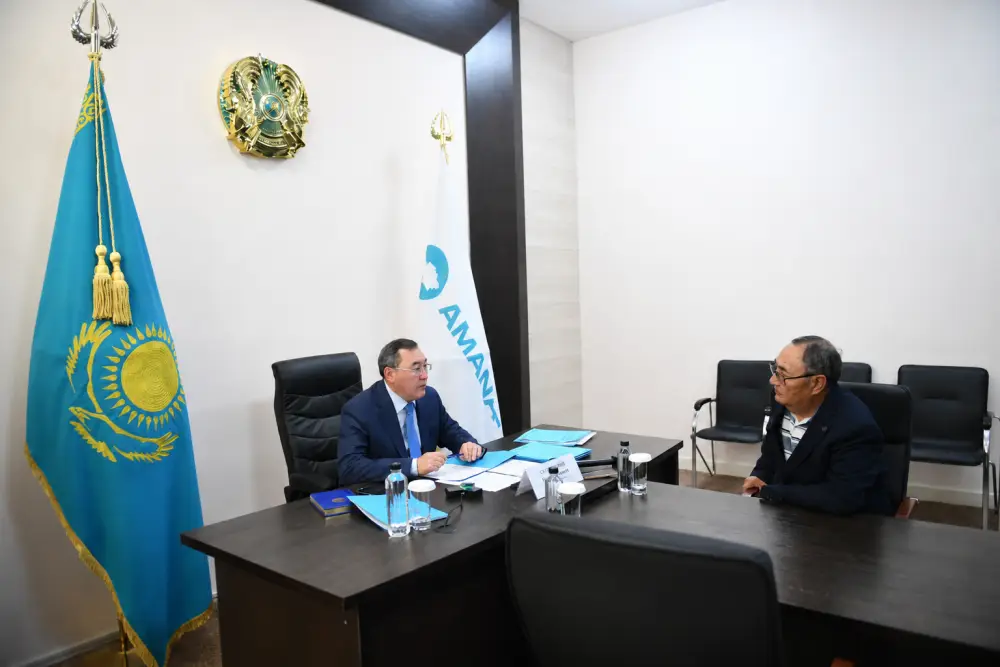 Жители области обсудили проблемы водоснабжения и дорог на встрече с акимом Маратом Султангазиевым Актобе