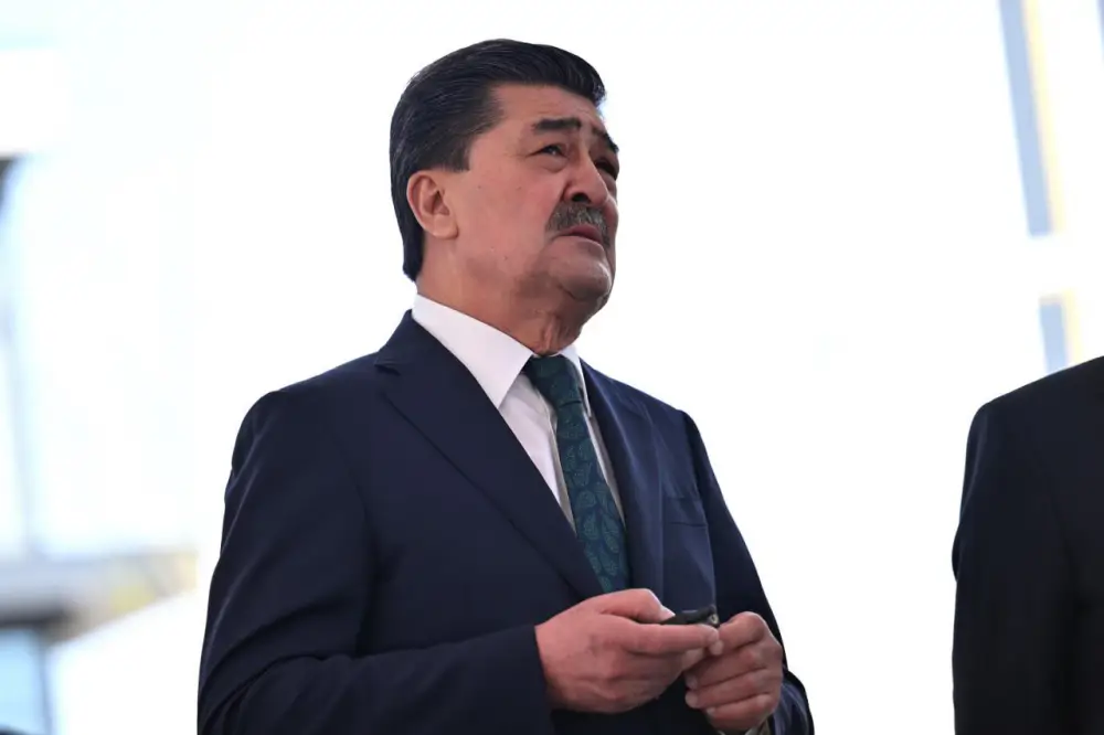Как сообщил министр экологии и природных ресурсов Ерлан Нысанбаев, за два года реализации инициативы Главы государства «Таза Қазақстан» по всей стране проведено 1,5 тыс. экологических мероприятий, в рамках которых собрано 2 млн тонн отходов и высажено порядка 5,5 млн деревьев (7)