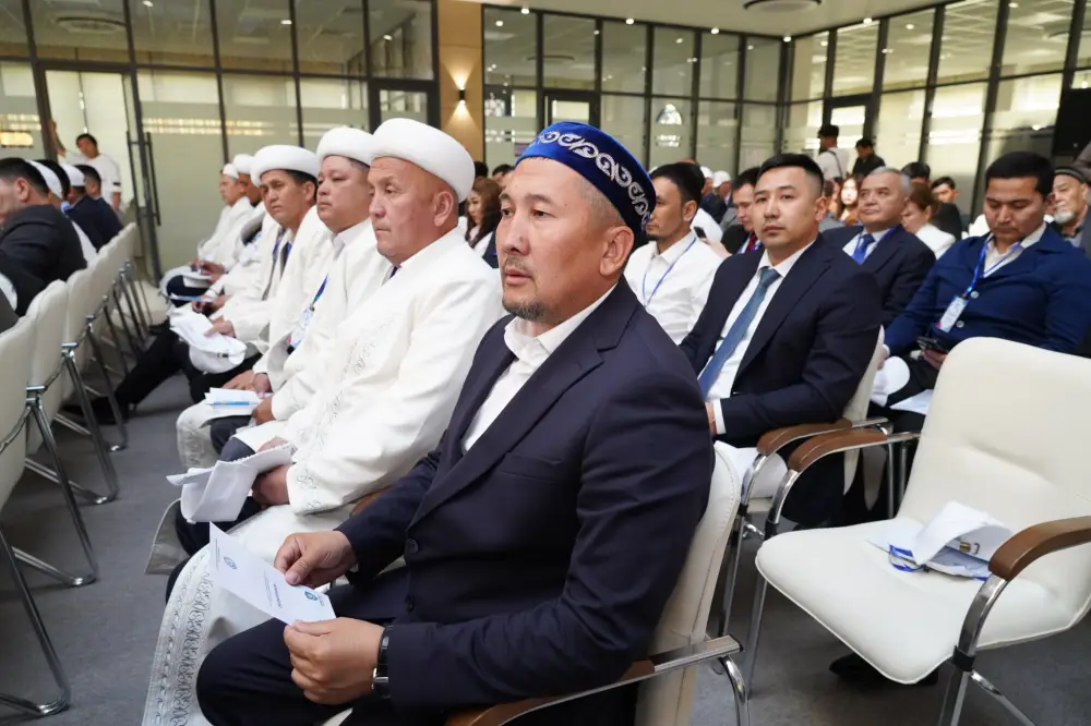 В ТУРКЕСТАНЕ ПРОШЛА РЕСПУБЛИКАНСКАЯ НАУЧНО-ПРАКТИЧЕСКАЯ КОНФЕРЕНЦИЯ «ХОДЖА АХМЕТ ЯСАВИ И ЕГО ДУХОВНОЕ НАСЛЕДИЕ» (6)