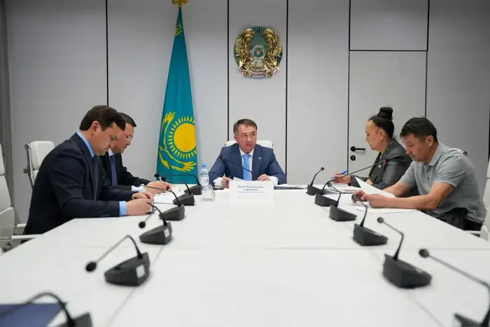 Министр юстиции Республики Казахстан Ерлан Сарсембаев провёл приём граждан (4)