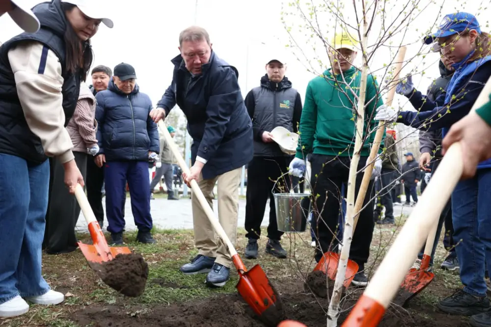 Более 100 тысяч костанайцев приняли участие в республиканской экологической акции «Таза Қазақстан» (2)