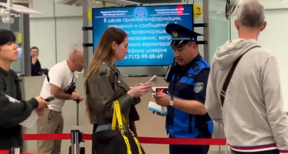 Полицейские Алматы помогают туристам безопасно ориентироваться Актобе