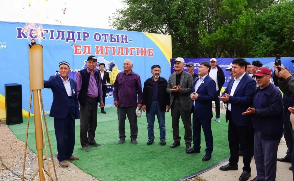 Природный газ в селе Жайылма Ордабасинского района 60 абонентов уровень газификации 772 Актобе